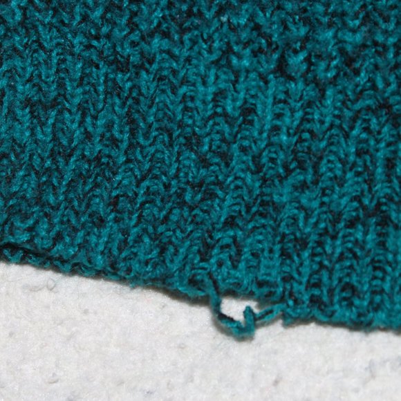 Vintage Sweater Graphix Men's Green Sweater Red and Black Stripes Size Large - Picture 4 of 11